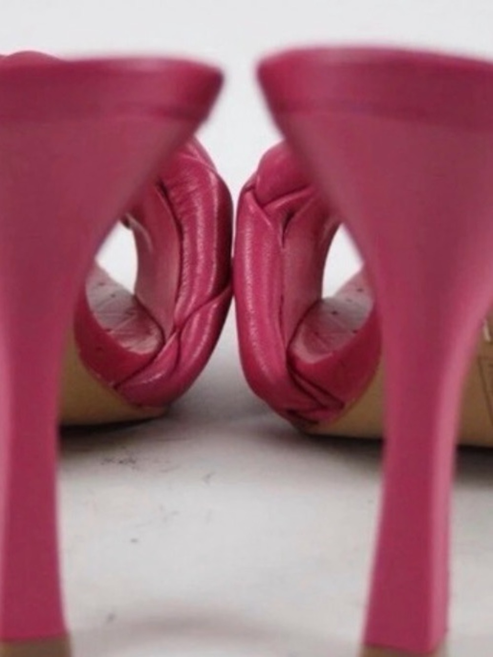 Heels - Picture 5 of 12
